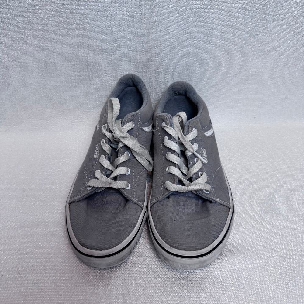 Vans Seldan Youth Size 4 Gray Classic look Canvas Low Top Trainer Sneakers